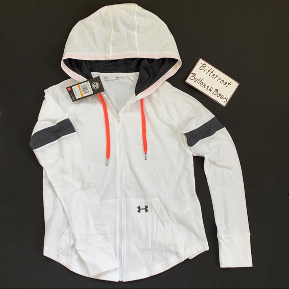 Under Armour Tops - NWT Under Armour White Sweatshirt Hoodie Size S